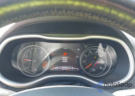 2015 Jeep Cherokee Trailhawk from USA, damaged, VIN 1C4PJMBS2FW717586